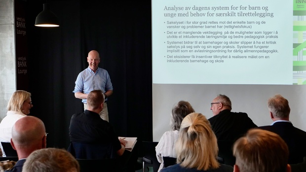 Professor Thomas Nordahl fra Norge holdt oplæg for Familie- og Kulturudvalget i Lemvig Kommune, Børne- og Uddannelsesudvalget i Struer Kommune og Børne- og Familieudvalget i Holstebro Kommune.